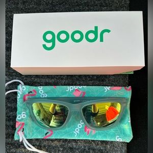 SUNBATHING WITH WIZARDS. Goodr Sunglasses. New